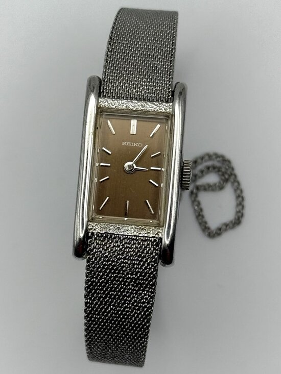 Vintage 70\'s Seiko Ladies Watch Mechanical Wind Up Rectangular Working